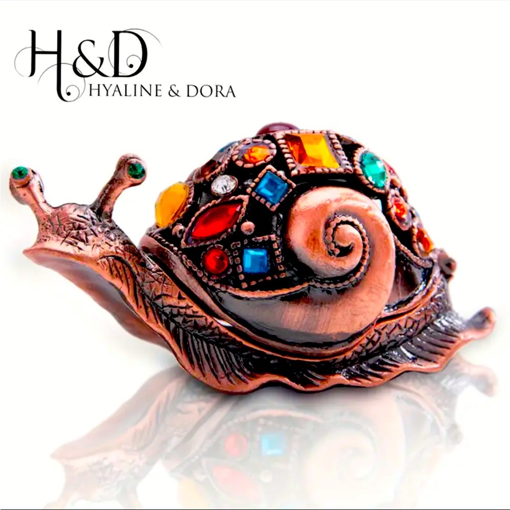🆕 HYALINE & DORA Handpainted Snail Statue Hinge Box - Crystal - Gems - Jewelry